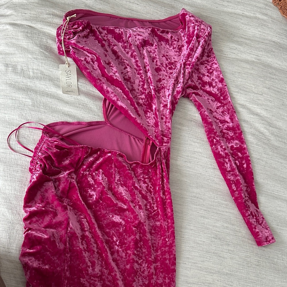 Saylor Luxurious Pink Velvet Dress M